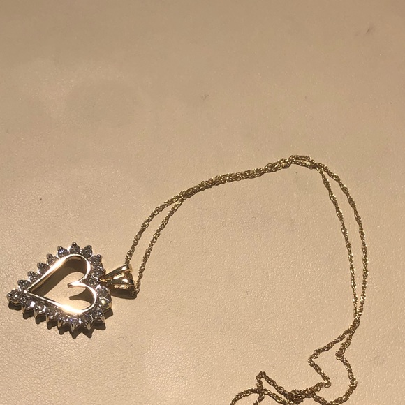 10k gold heart necklace with .70 dia. - Picture 3 of 3